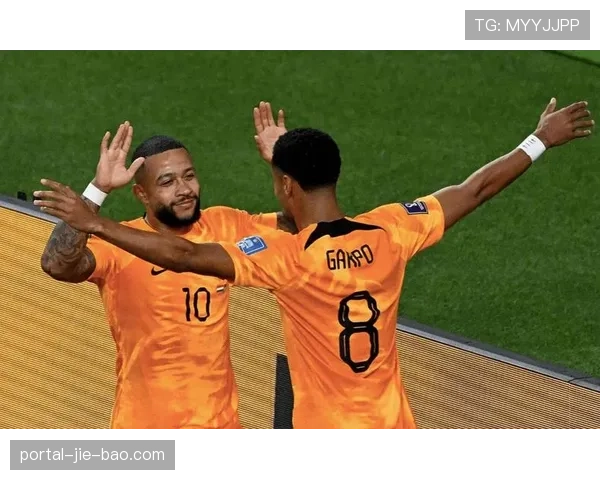 实时战报：图卢兹边后卫后场长传直接助攻，完成了一次教科书般的守转攻 bypass 中场作业